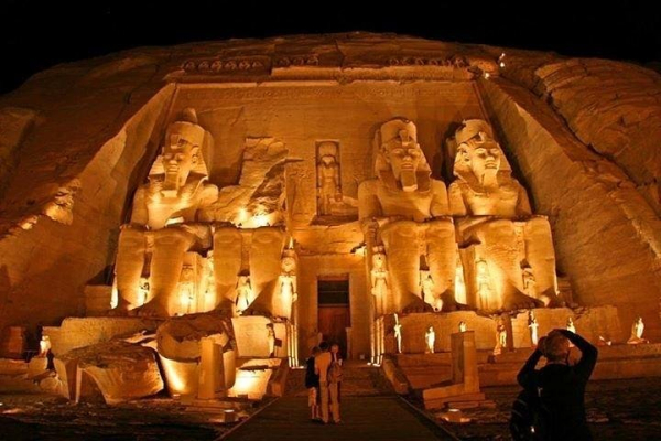 Sonido y Luz en el Templo de Karnak
